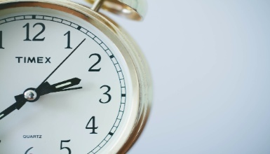 Time Series forecasting With R - A Practical Approach