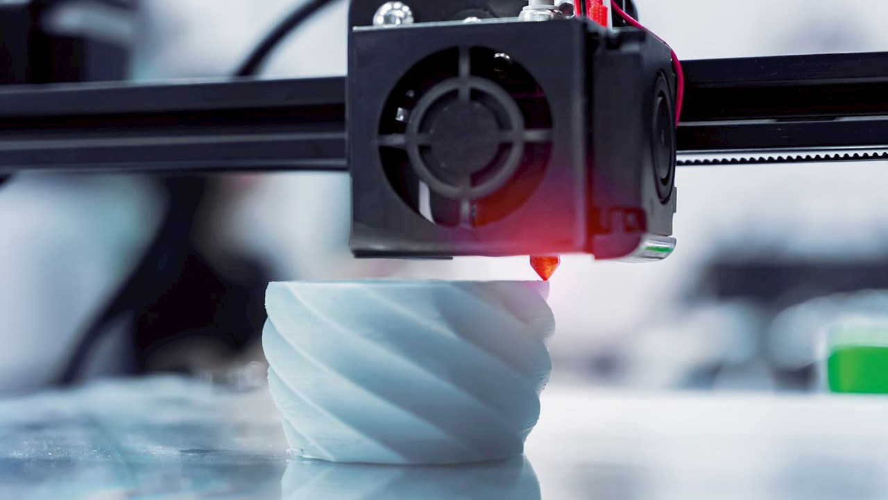 3D Printing from Zero to Hero with TINKERCAD & CURA 3D Printing from Zero to Hero with TINKERCAD & CURA
